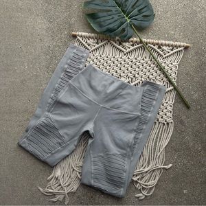 Alo Yoga Moto Leggings Size XS